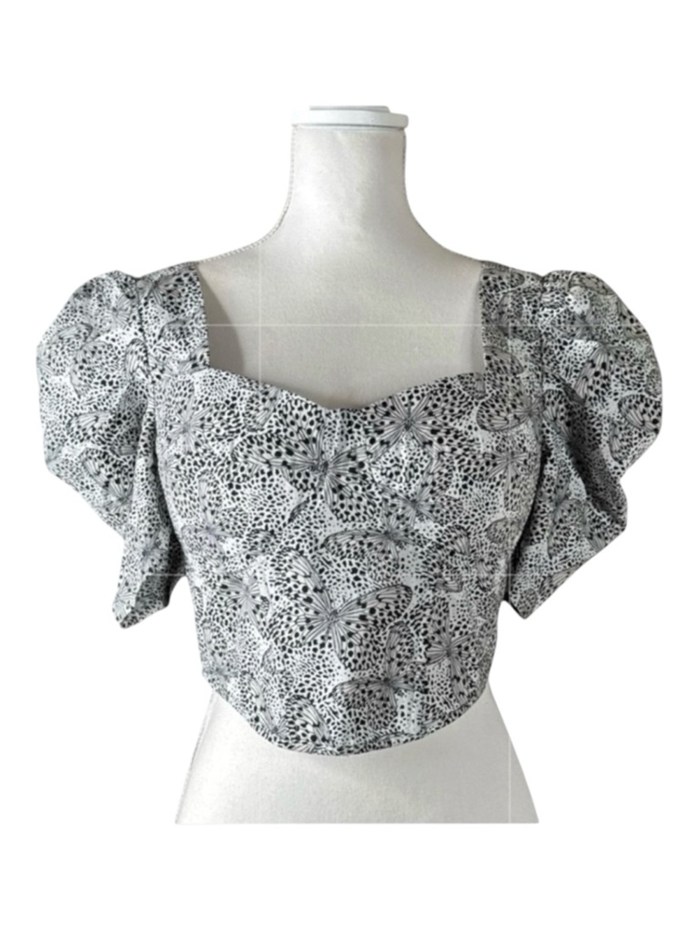 MILK & HONEY Butterfly Print Puff Sleeve Corset Crop Blouse, Size M.